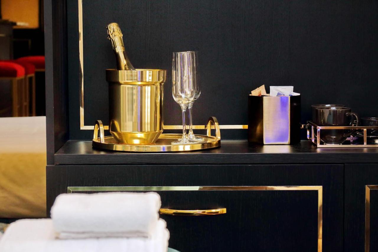 Spanish Hills Collection Luxury Suites & Jacuzzi Roma Ngoại thất bức ảnh